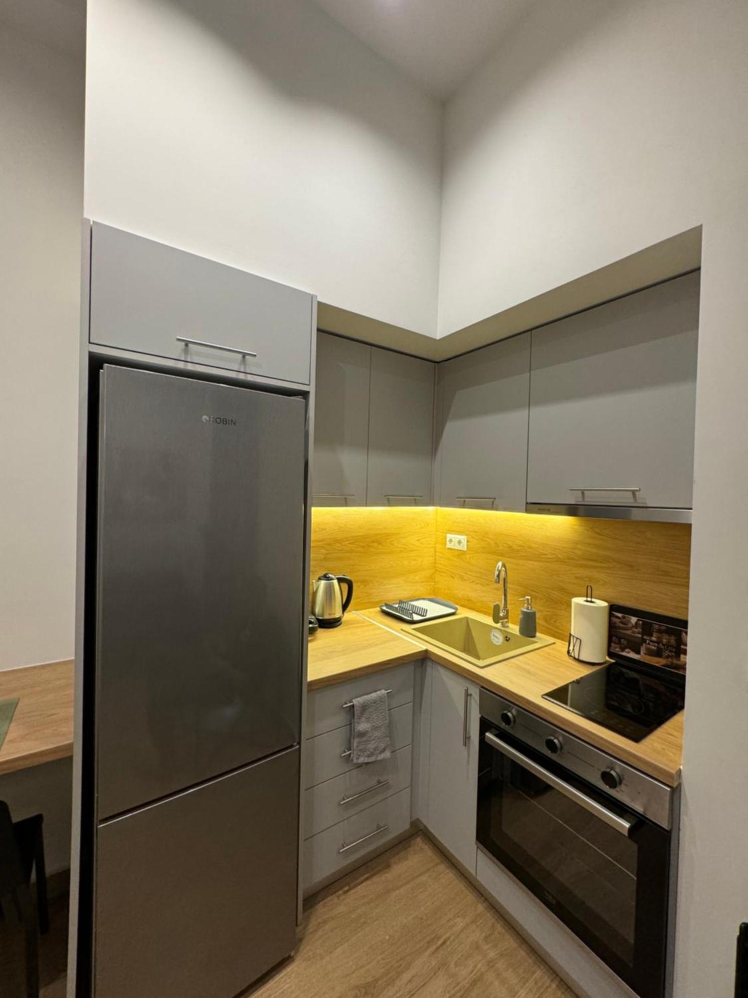 Dekolomvou Apartamento Tessalónica Exterior foto